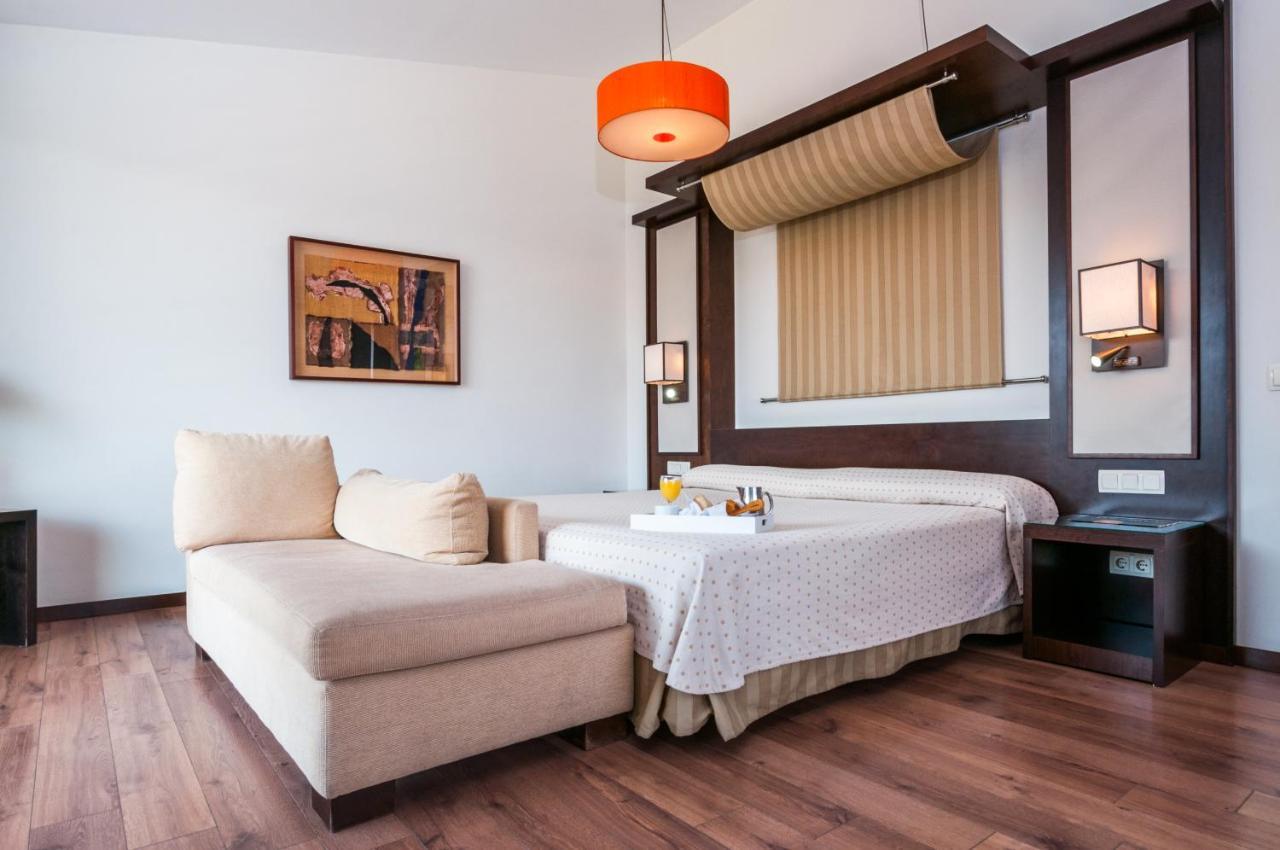 Hotel Isla De La Garena Alcalá de Henares Zewnętrze zdjęcie
