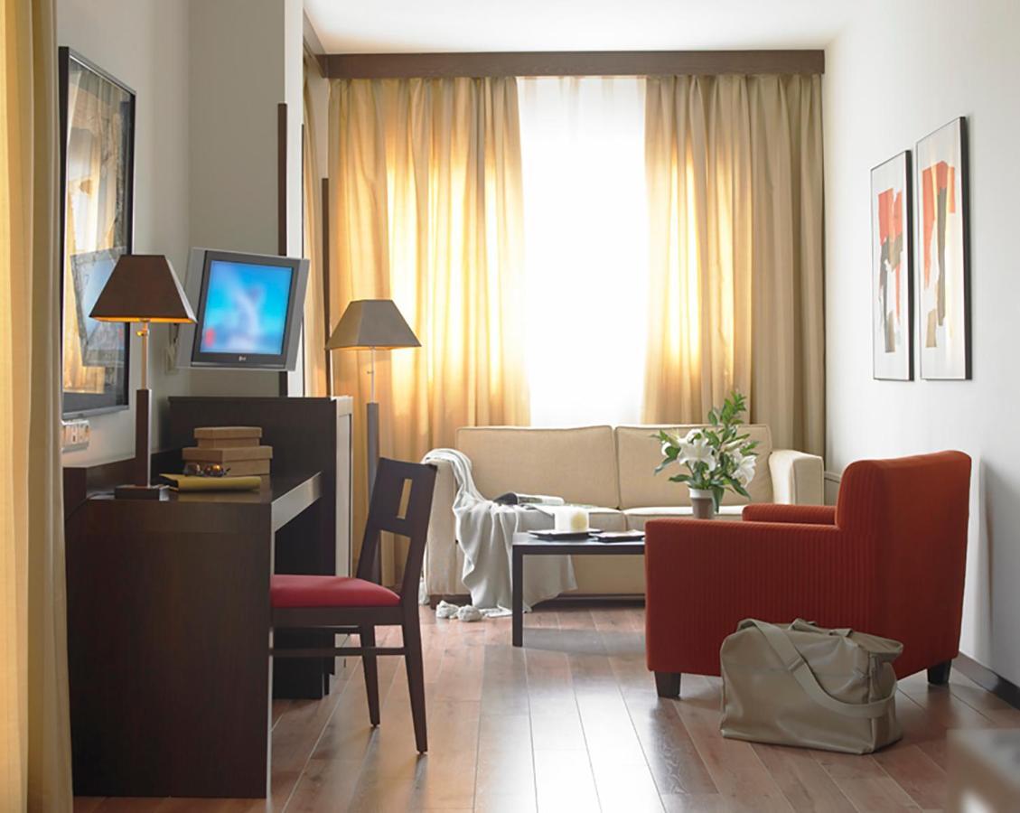 Hotel Isla De La Garena Alcalá de Henares Zewnętrze zdjęcie