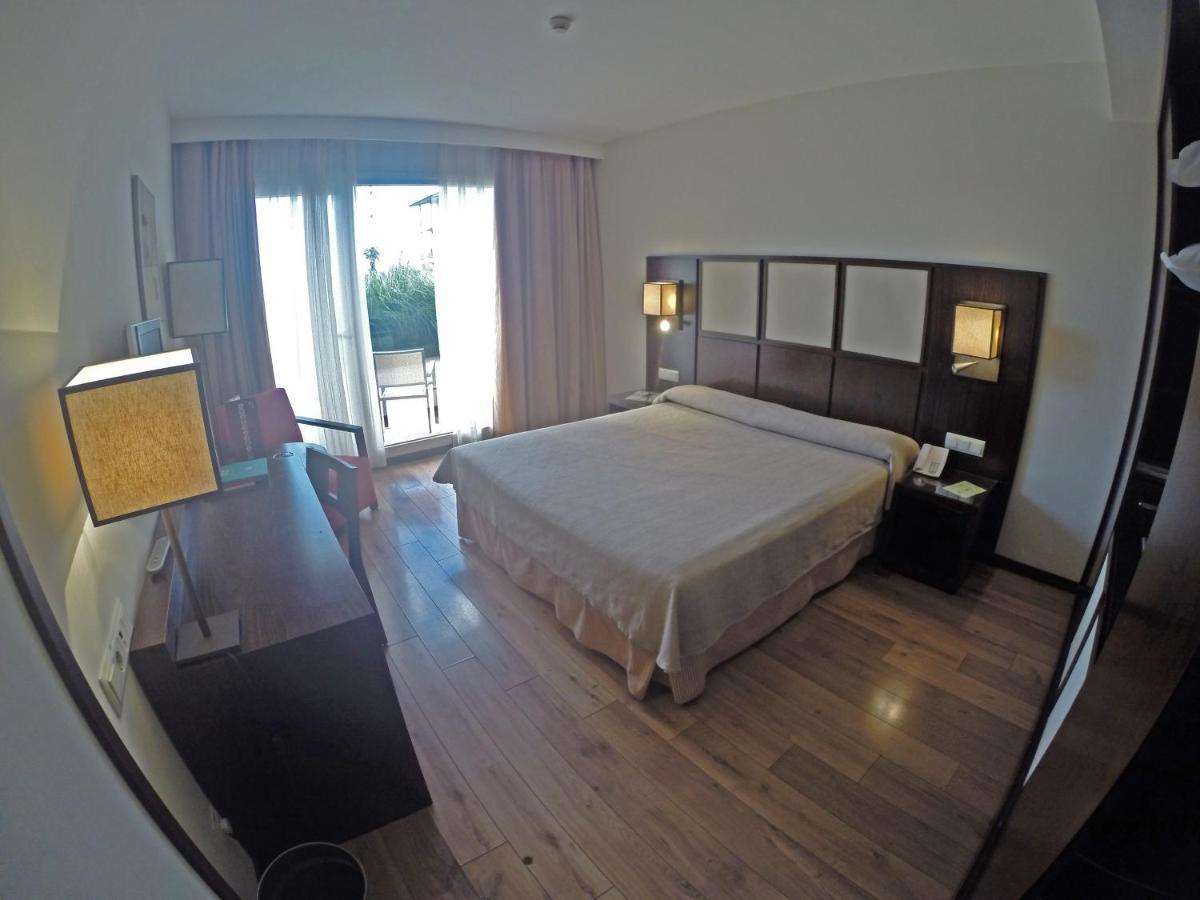 Hotel Isla De La Garena Alcalá de Henares Zewnętrze zdjęcie