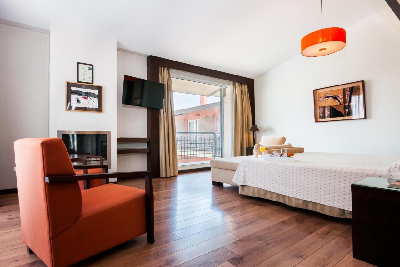 Hotel Isla De La Garena Alcalá de Henares Zewnętrze zdjęcie