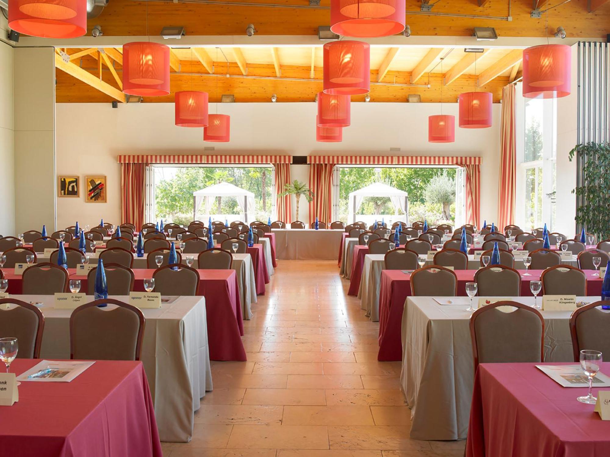 Hotel Isla De La Garena Alcalá de Henares Zaplecze biznesowe zdjęcie