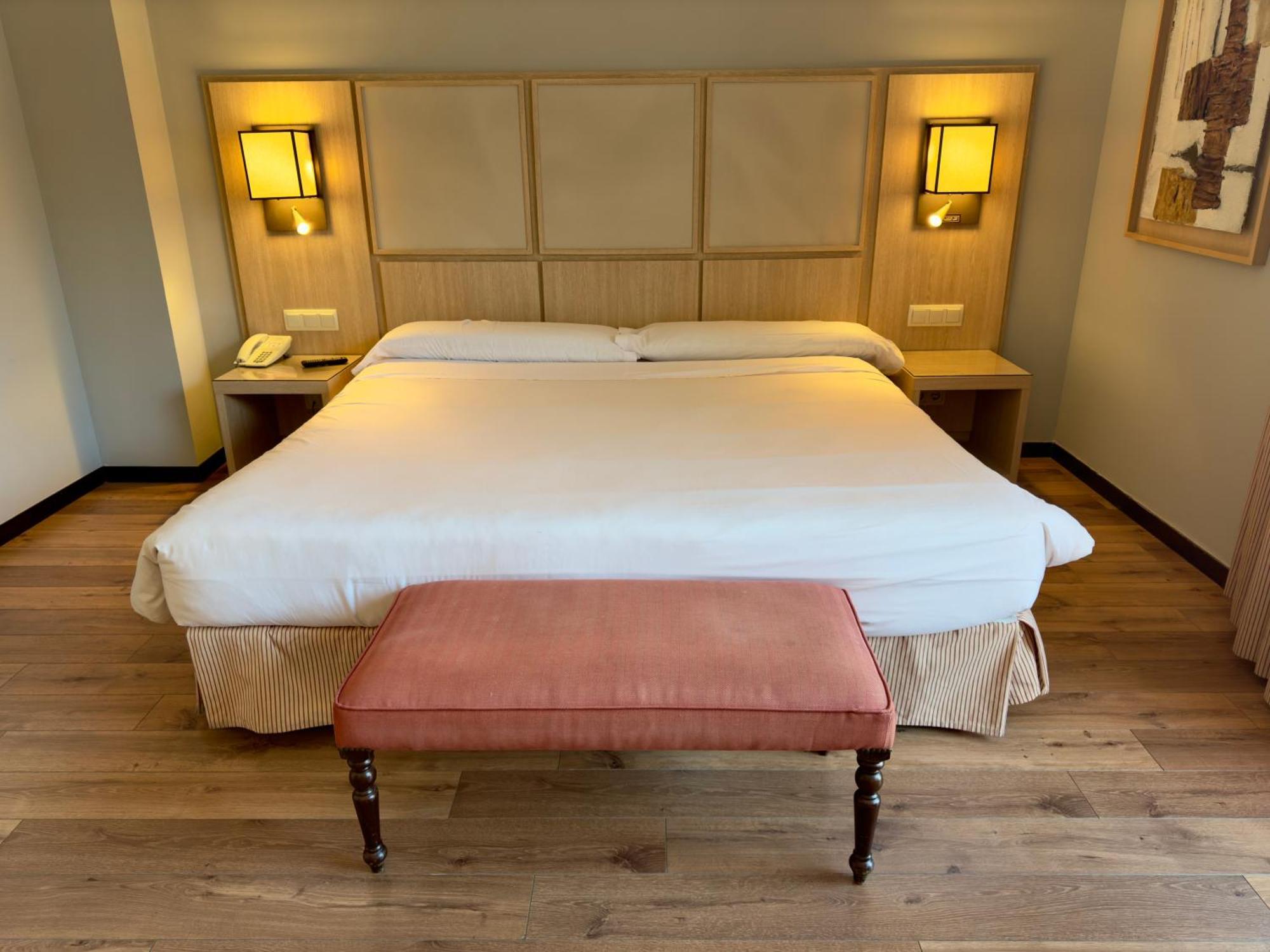 Hotel Isla De La Garena Alcalá de Henares Zewnętrze zdjęcie