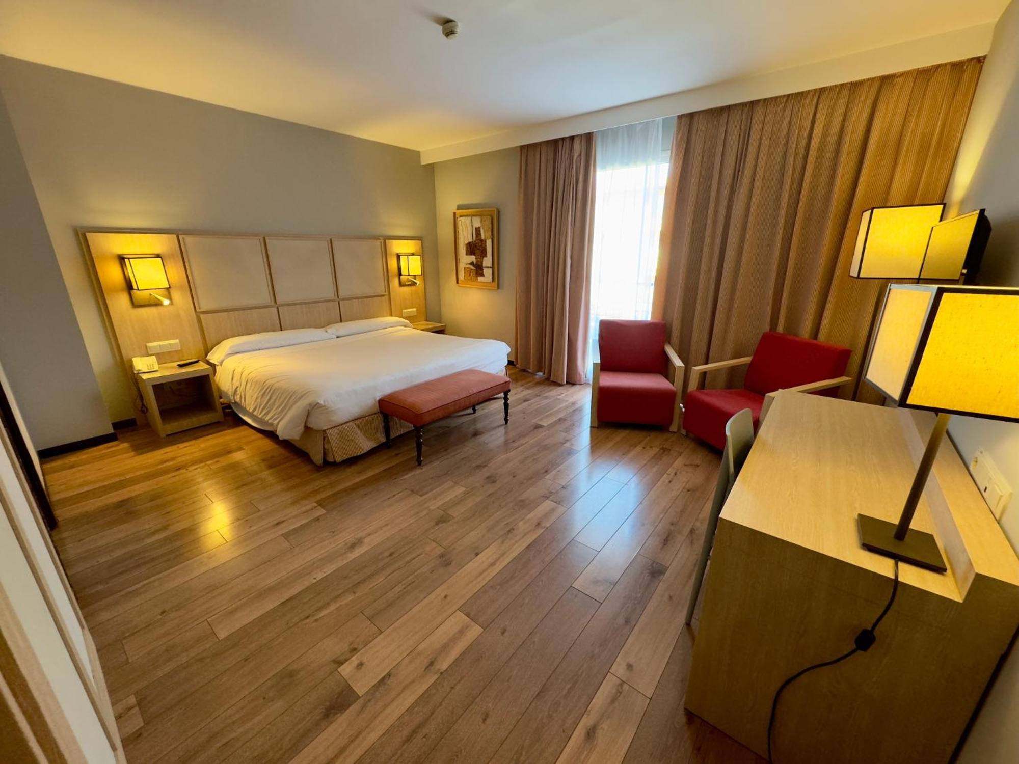 Hotel Isla De La Garena Alcalá de Henares Zewnętrze zdjęcie
